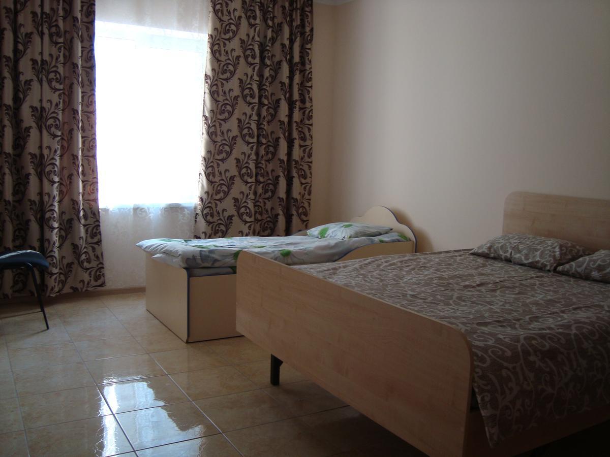 Hostel Sofia ジトームィル エクステリア 写真