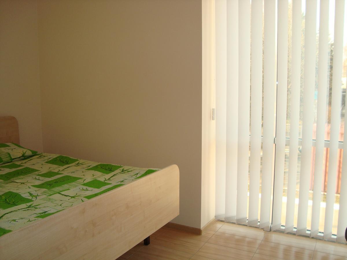 Hostel Sofia ジトームィル エクステリア 写真